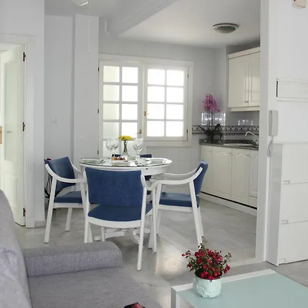 Apartment Duquesa Beach, Sea View, Pool, Wifi *